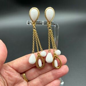 Vintage Trifari Dangle Earrings 60s Mod